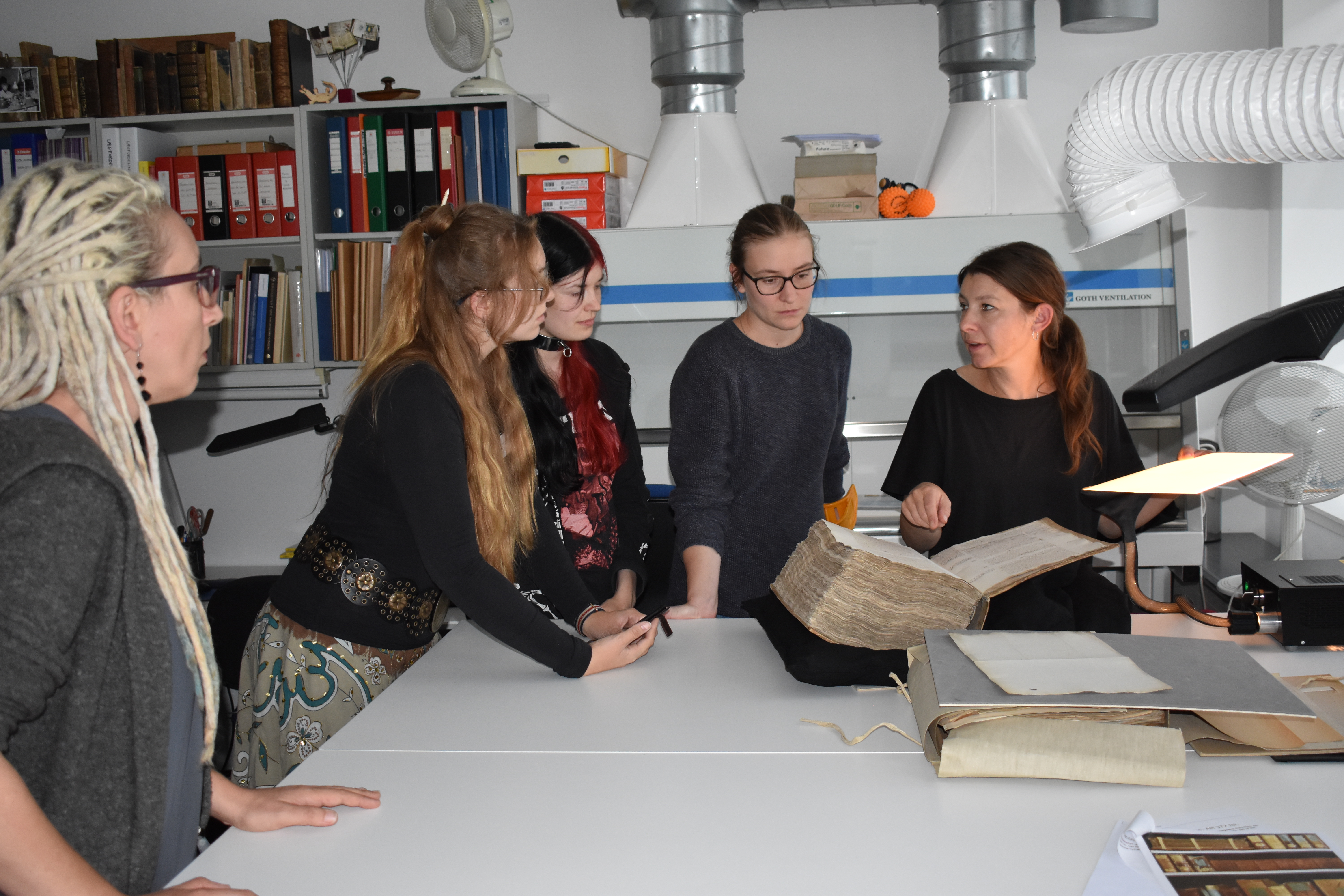 Students visiting the conservator